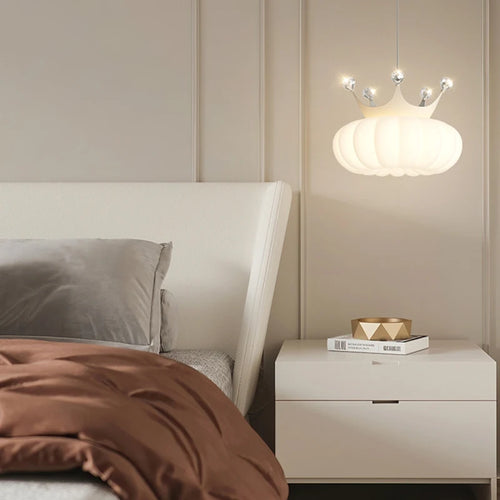 suspension de luxe en forme de couronne dorée décoratives - vue 5 sur 13