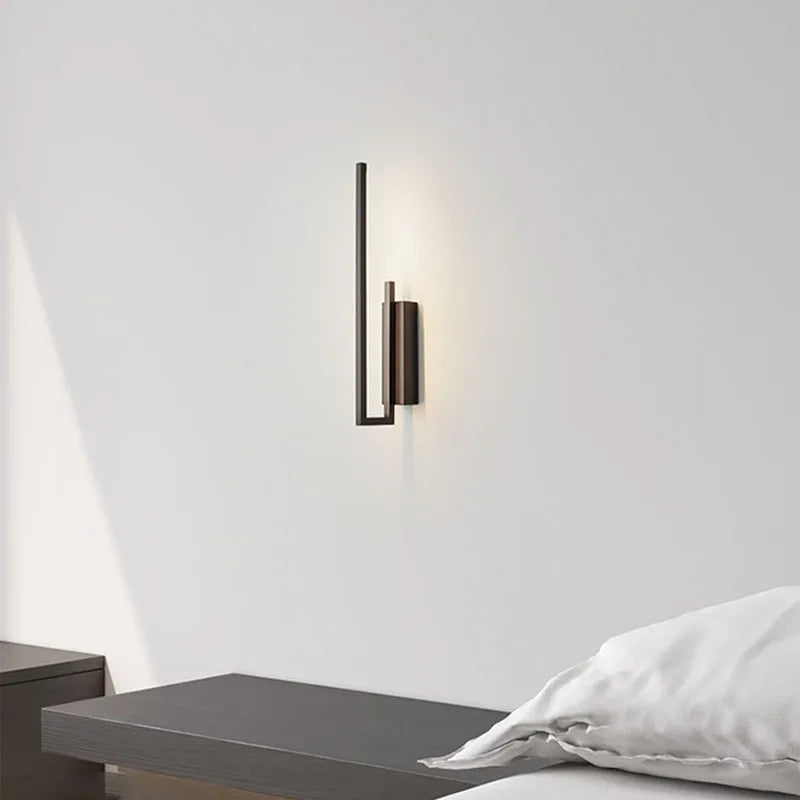 applique murale minimaliste en laiton à intensité variable - vue 3 sur 8
