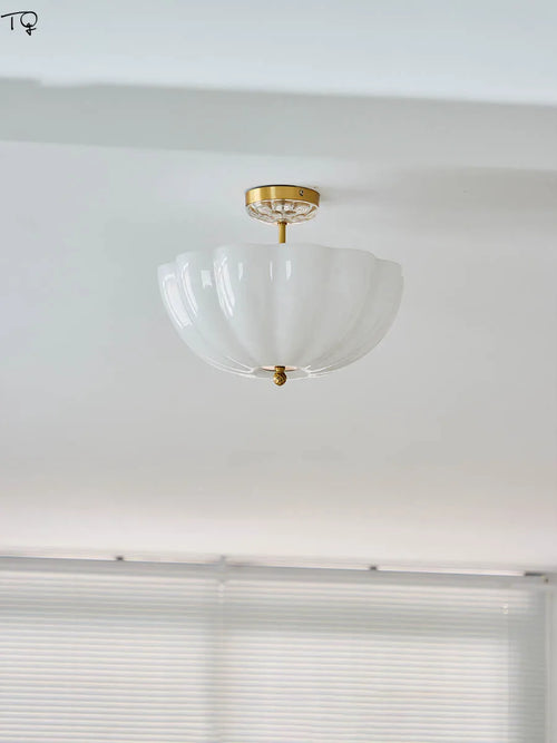 plafonnier led en verre crème et cuivre médiéval avec luminaires modernes - vue 5 sur 6