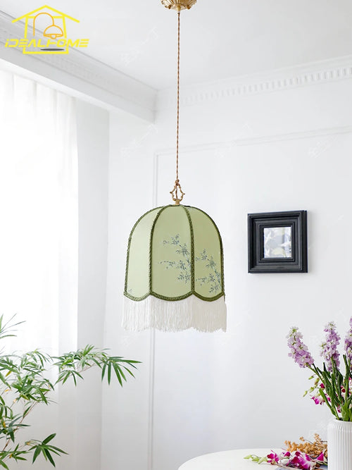 suspension en tissu avec pampilles pour ambiance décorative - vue 2 sur 11