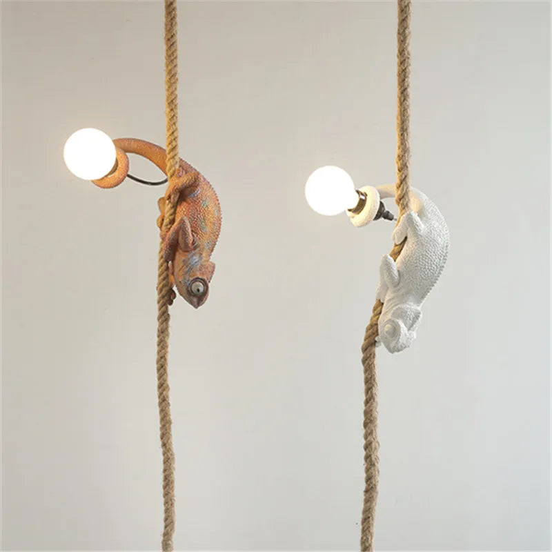 lustre animalier en résine suspension rétro pour café - vue 4 sur 10