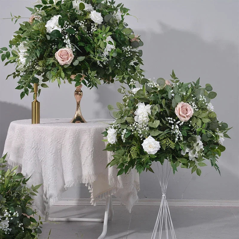 boule de fleurs artificielles arrangement de roses blanches décoration mariage - vue 3 sur 7