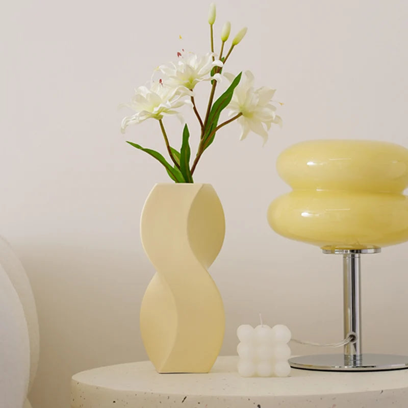 vase en céramique nordique pour décoration et arrangements floraux - vue 5 sur 11
