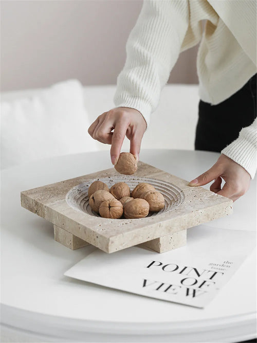 plateau minimaliste en marbre pour bougies et bijoux - vue 4 sur 16