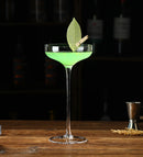 Verres à pied cocktail vin champagne martini élégant