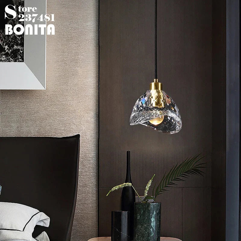 suspension en cristal k9 design brillant en laiton forme diamant - vue 3 sur 8