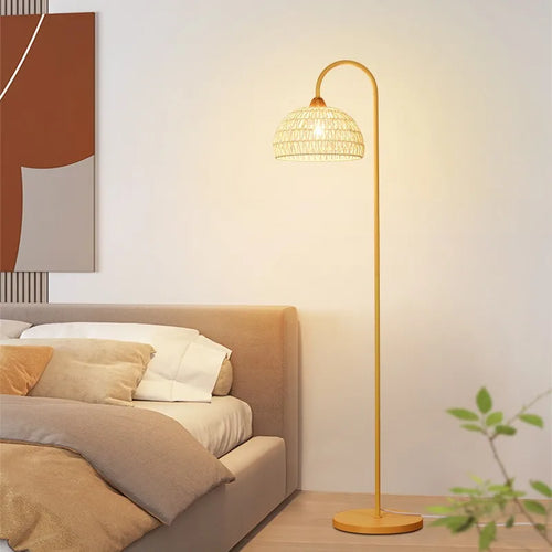 lampadaire vintage en rotin pour éclairage intérieur ambiance - vue 2 sur 7