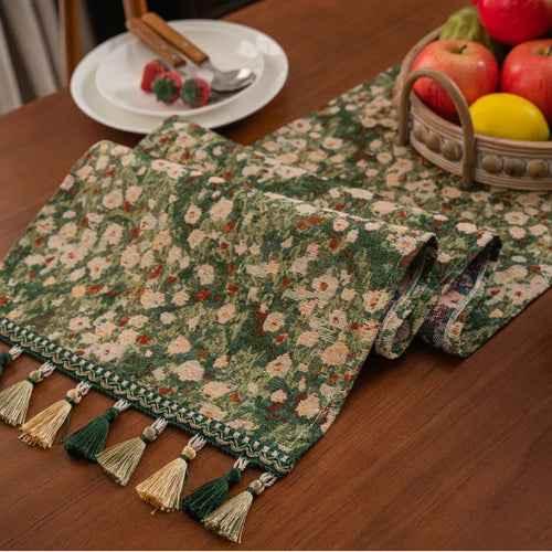 Chemin de table jacquard vert floral pompons campagne - vue 3 sur 6