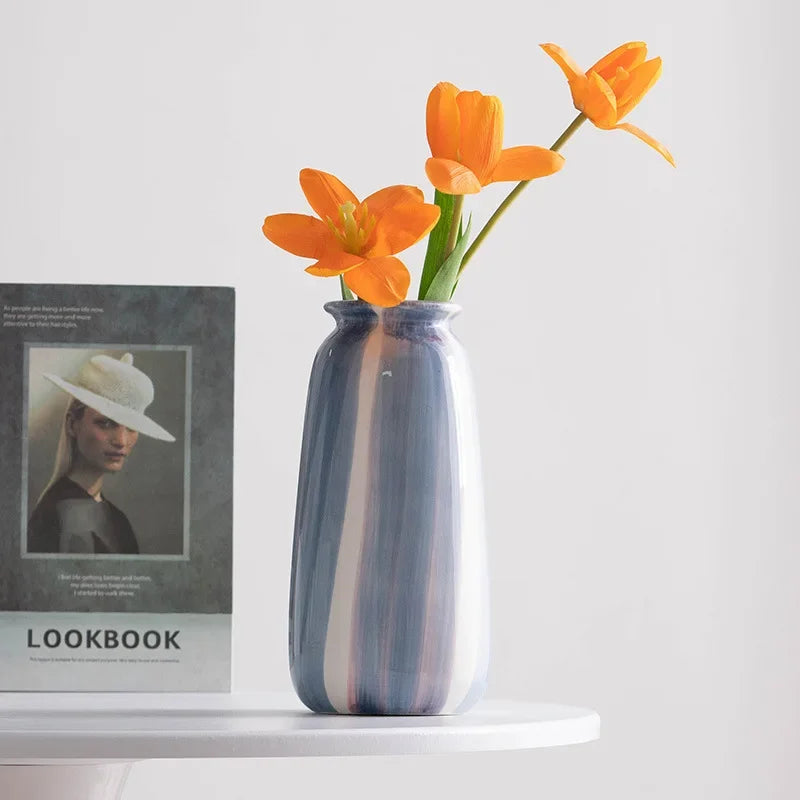 vase en céramique peint à la main pour fleurs séchées et fraîches - vue 3 sur 12
