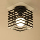 plafonnier industriel vintage en métal pour intérieur moderne