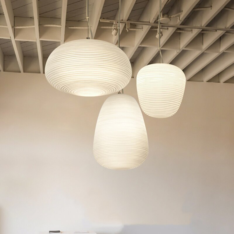 Suspension design LED en verre blanc laiteux Caligari - vue 2 sur 12