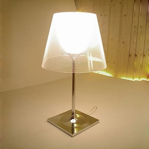 lampe de table design italien moderne en acrylique pour décor nordc maison - vue 6 sur 9