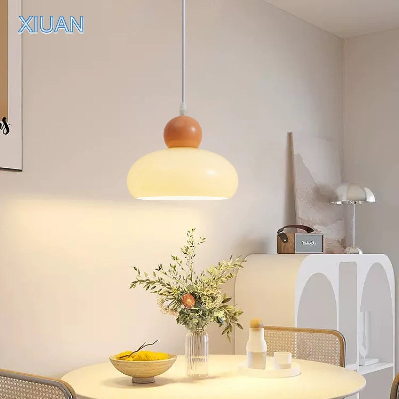 suspension LED au design moderne décorative idéale pour bar ou table - vue 1 sur 8