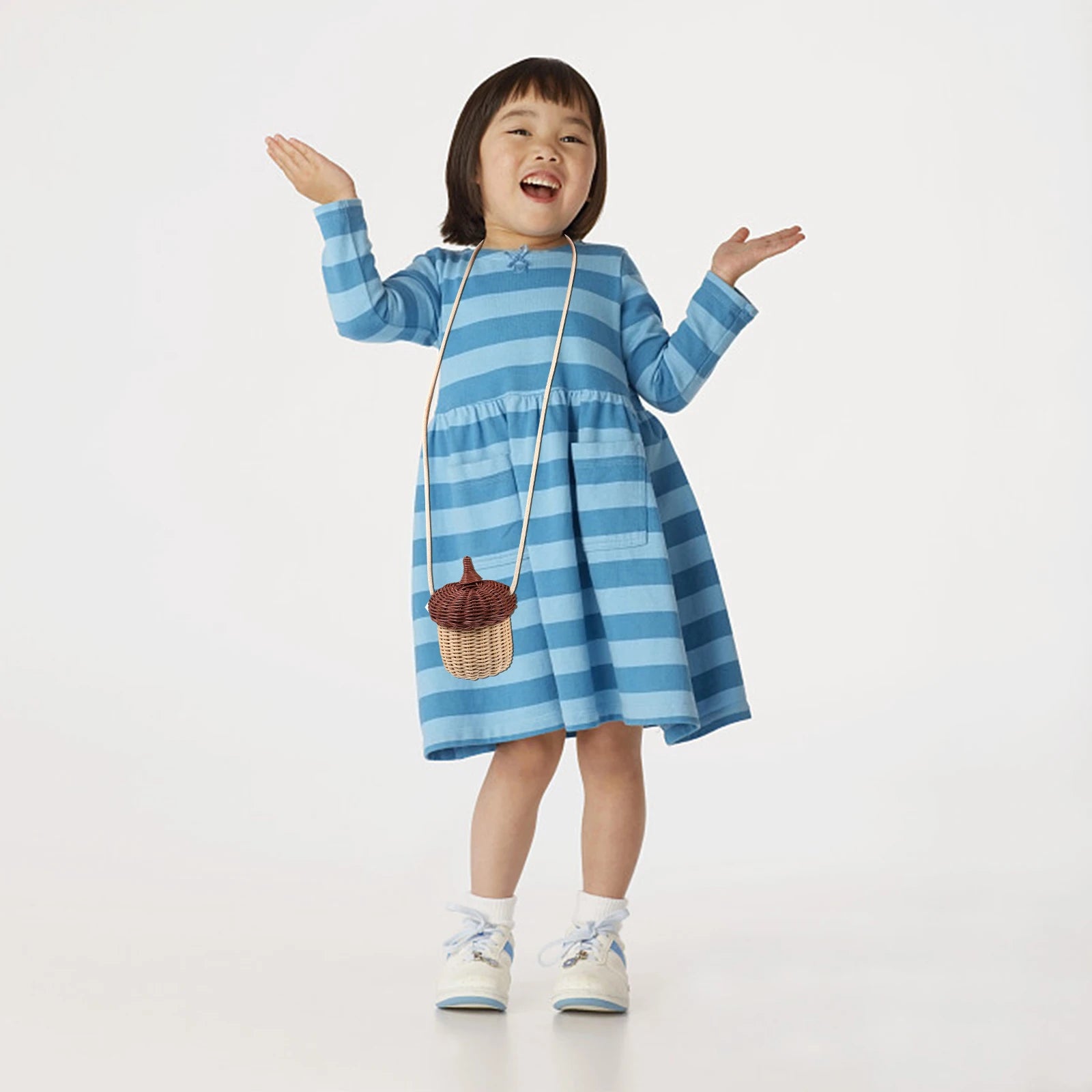 panier à bandoulière en rotin pour enfants durable et pratique - vue 3 sur 7
