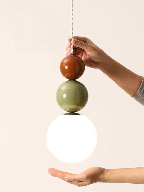 suspension minimaliste design français avec abat jour chromé LED - vue 3 sur 9