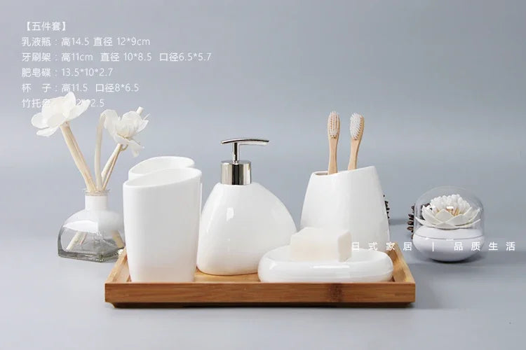 accessoires en céramique pour salle de bain complets et élégants - vue 3 sur 10