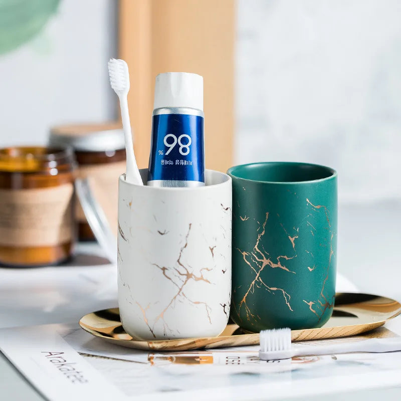 tasse de bain de bouche en marbre doré pour couple et accessoires - vue 2 sur 12