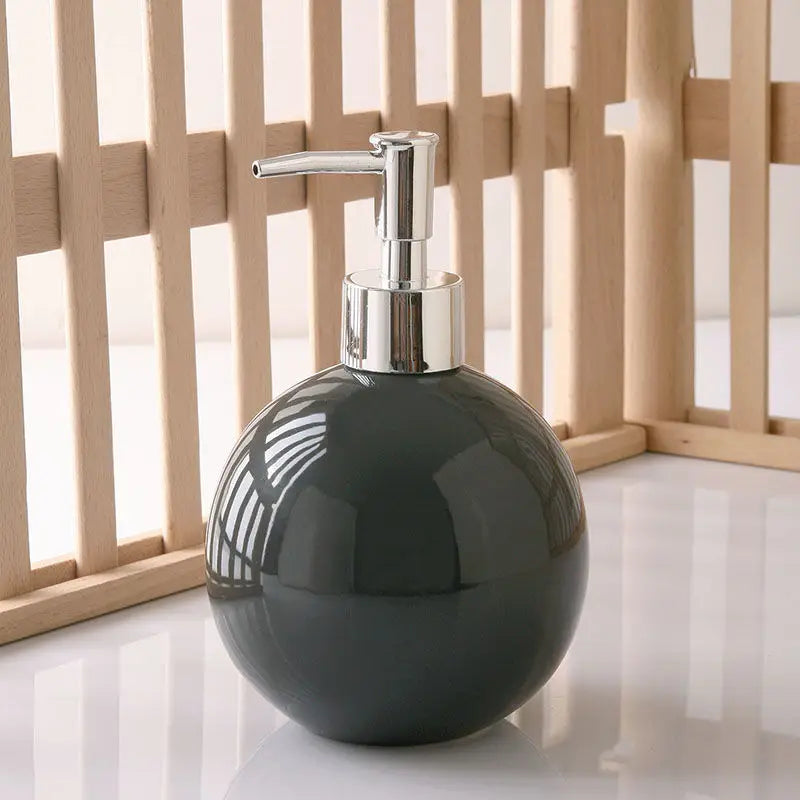bouteille de gel douche et savon pour les mains accessoires de salle de bain - vue 29 sur 31