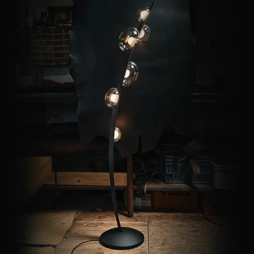lampadaire design en cuir italien avec boule en verre - vue 5 sur 8