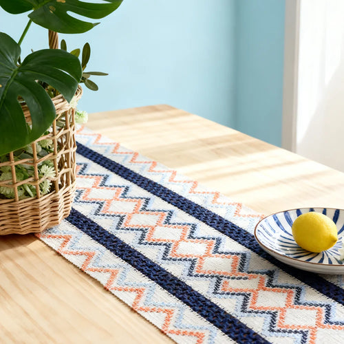 Chemin de table bohème motifs aztèques beige pompons - vue 6 sur 6