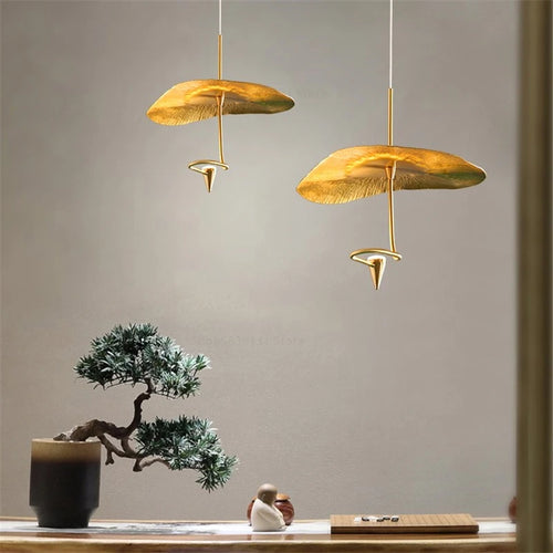 lustre zen vintage feuille de lotus en cuivre doré - vue 2 sur 8