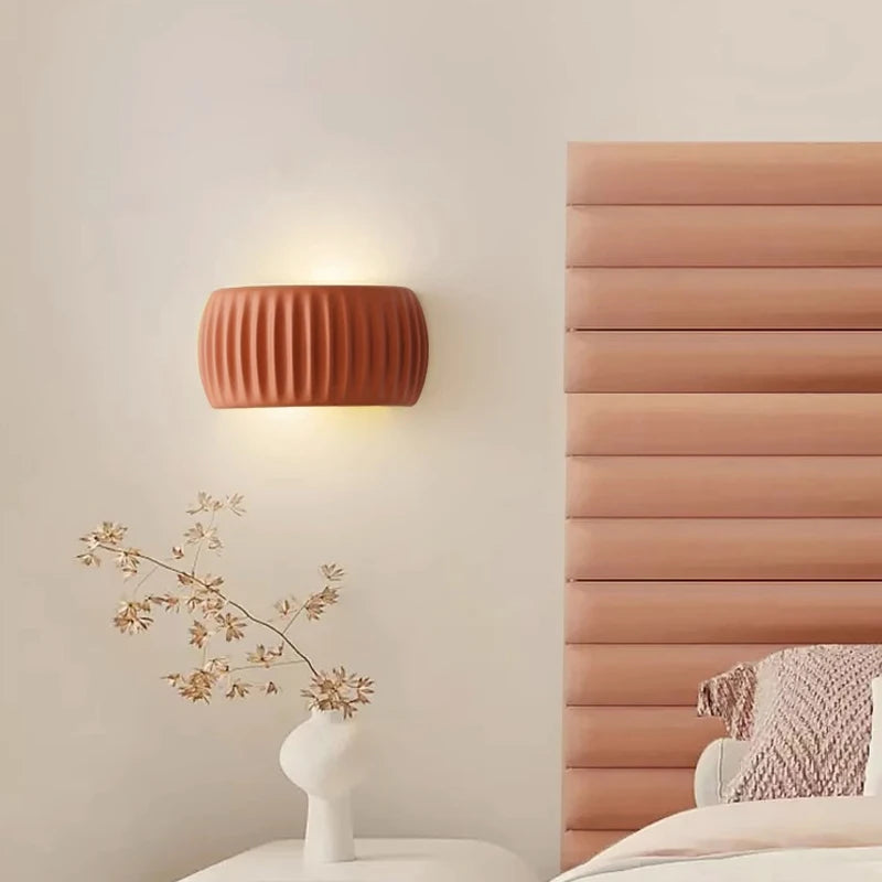 Applique murale en résine moderne - vue 1 sur 9