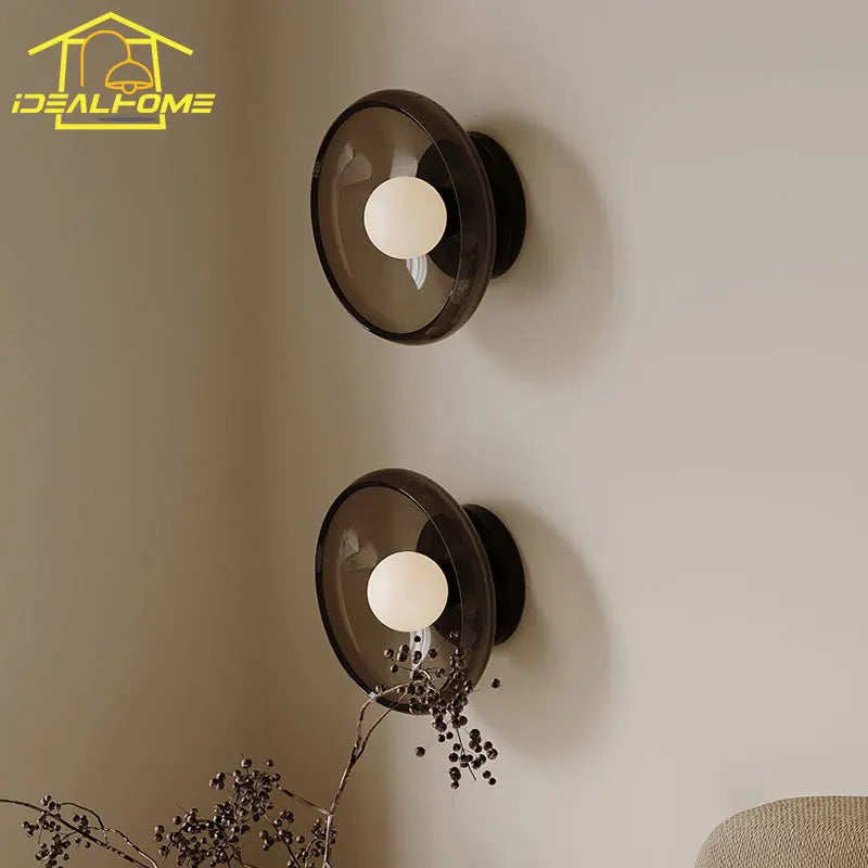 applique murale ronde en verre design danois minimaliste pour intérieur - vue 2 sur 7
