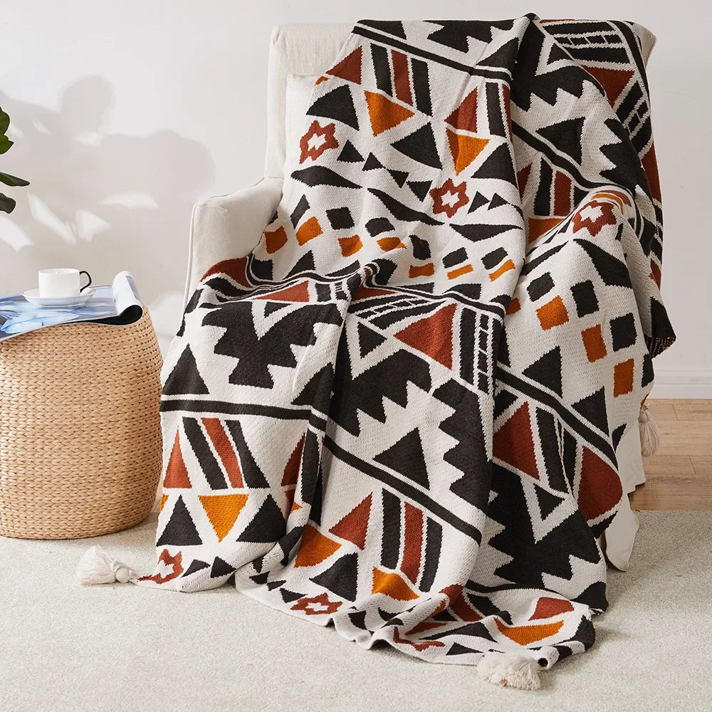 plaid tricoté bohème à rayures avec pompons déco - vue 5 sur 6
