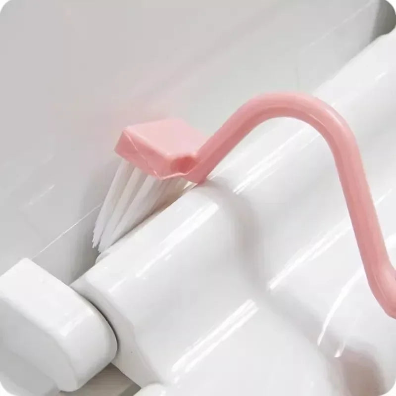 brosse de toilette incurvée à fixation murale avec poils souples - vue 3 sur 7