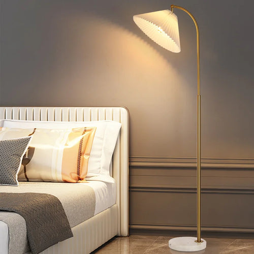 lampe de sol minimaliste de luxe avec table verticale réglable - vue 2 sur 14