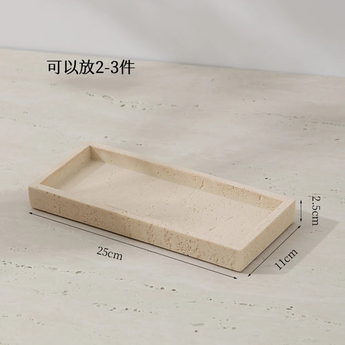 bouteille de désinfectant et accessoires de salle de bain luxe - vue 20 sur 19