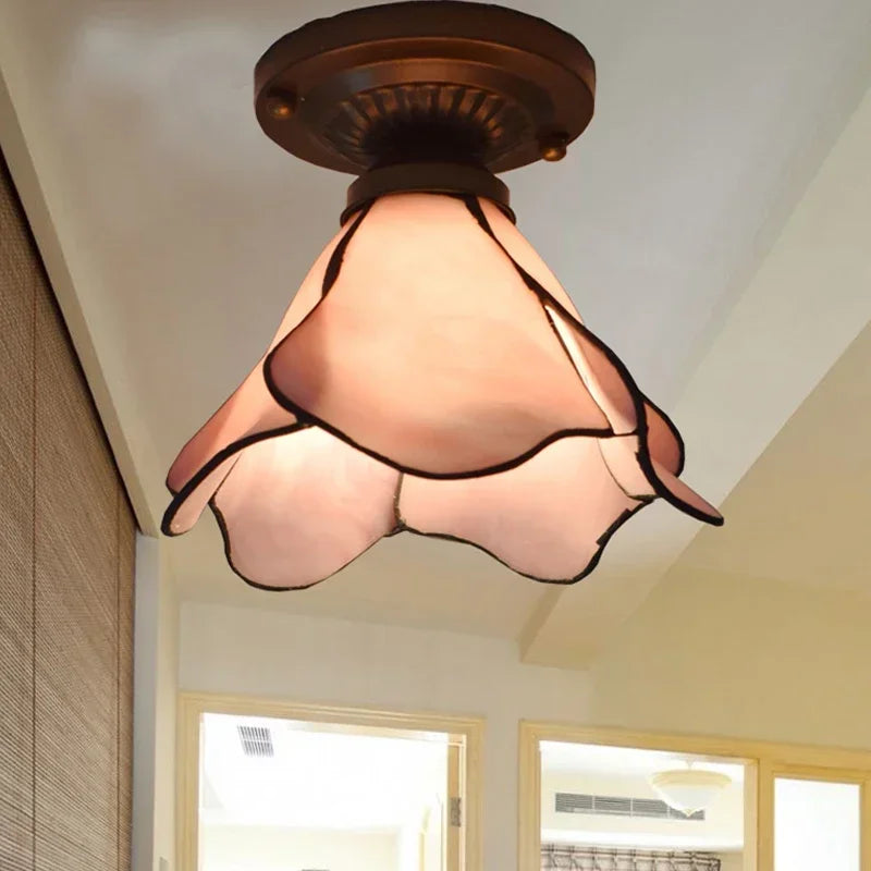 suspension vintage style tiffany pour décoration intérieure élégante