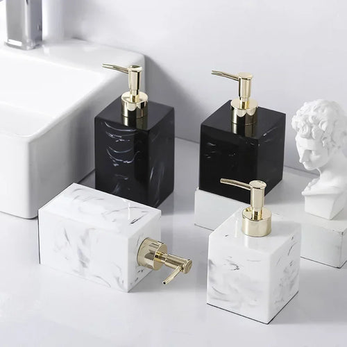 bouteille de désinfectant pour les mains et lotion portable - vue 3 sur 12