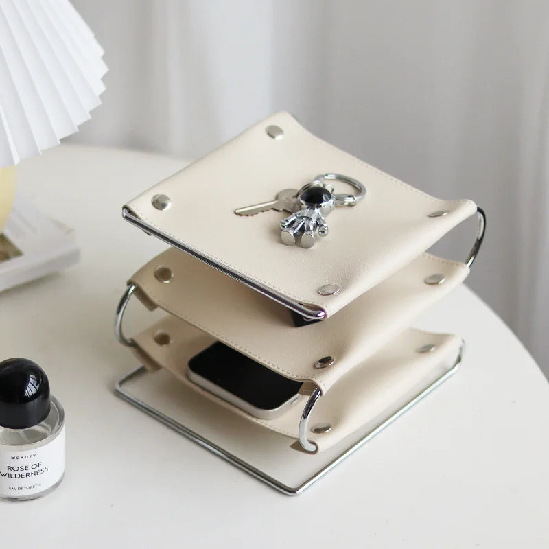 plateau en cuir pour rangement de cosmétiques et bijoux - vue 3 sur 8