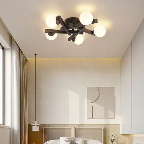 plafonnier en bois et verre laiteux design nordique pour décoration intérieure - vue 2 sur 13