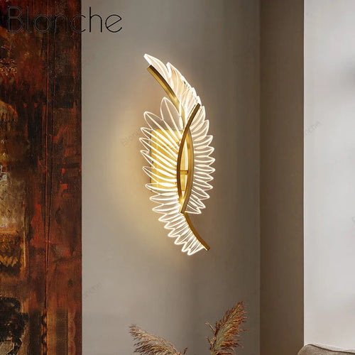 applique murale créative en forme d'aile dorée pour intérieur - vue 3 sur 9