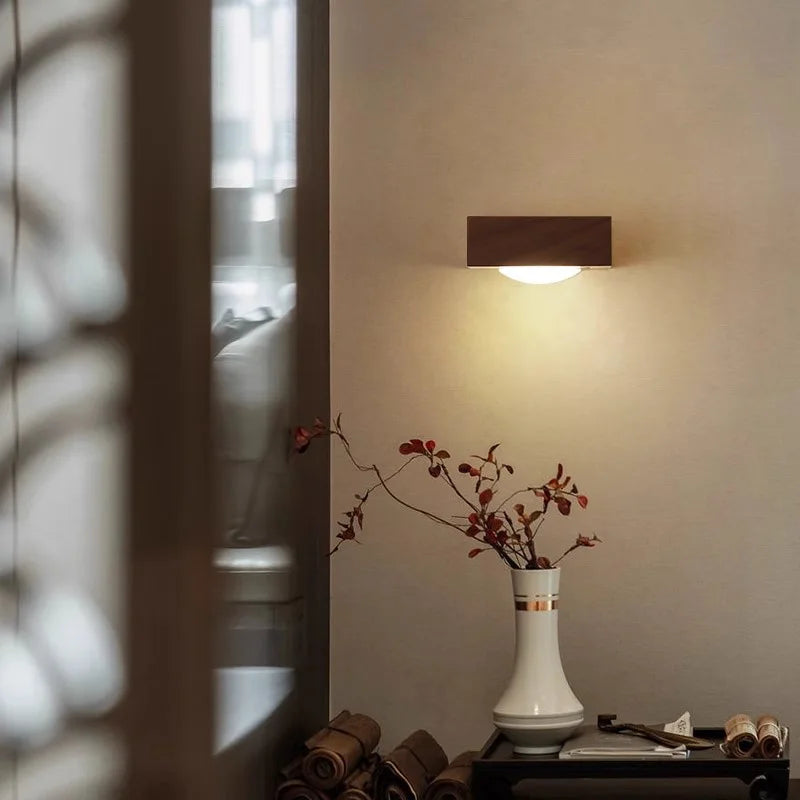 Walnut Wood Wall Light, Wabi-sabi Modern style, Wall Sconce lighting for Bedroom, Bedside, Living, Dining Room, Showcase - vue 2 sur 7