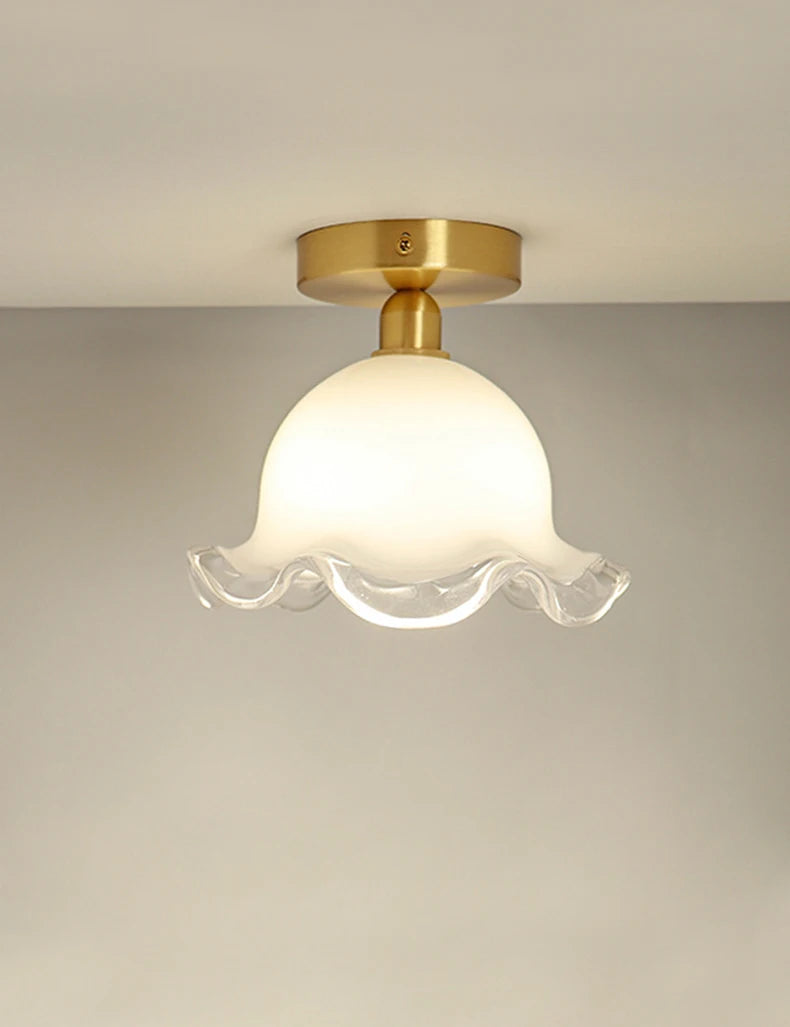 plafonnier moderne en verre antique et laiton unique et minimaliste - vue 3 sur 7