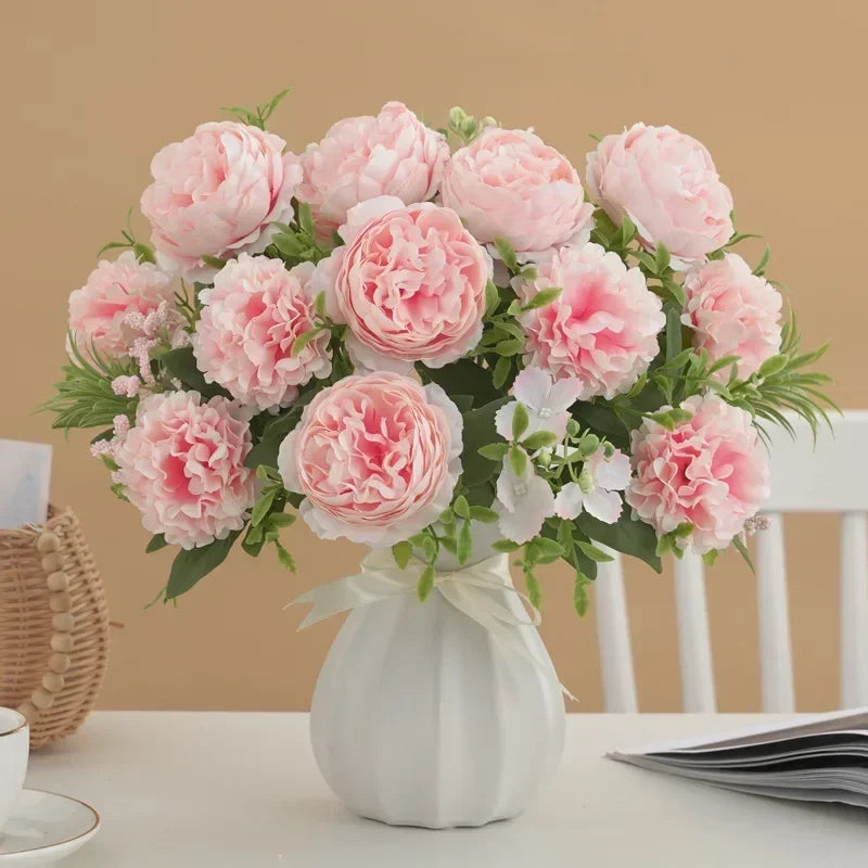 bouquet d'hortensias et pivoines artificiels pour décoration intérieure - vue 3 sur 11