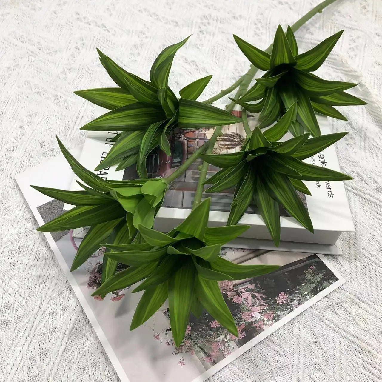 plante tropicale en pot avec palmier et bambou décoratif - vue 13 sur 18
