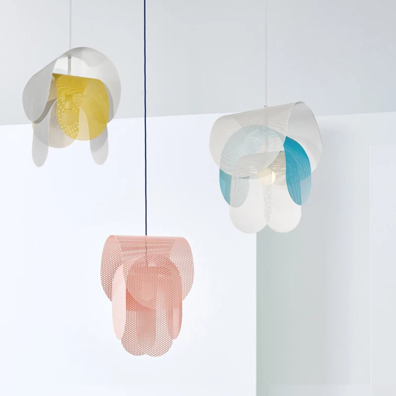 lustre design danois minimaliste en maille de fer - vue 3 sur 5
