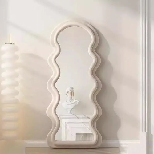 miroir ondulé design moderne pour un espace chic et funky - vue 3 sur 11