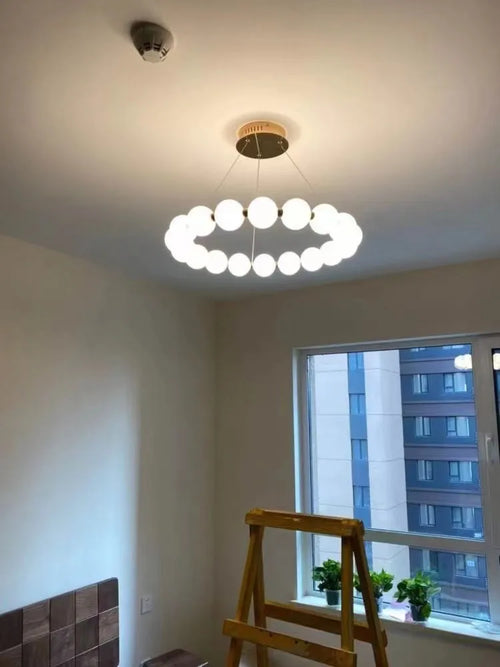 Lustre nordique en forme de haricot magique - vue 5 sur 19