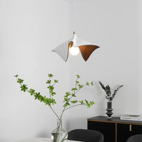 lustre moderne en résine led design créatif - vue 3 sur 9