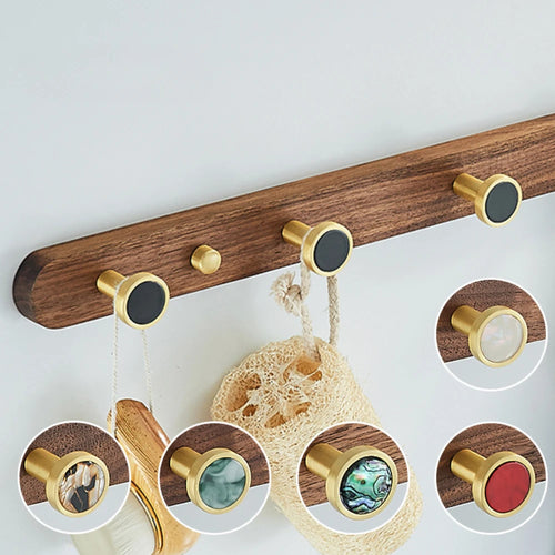 crochet créatif en bois de noyer pour organisation murale - vue 3 sur 26