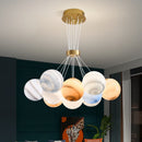 suspension design moderne en forme de lune