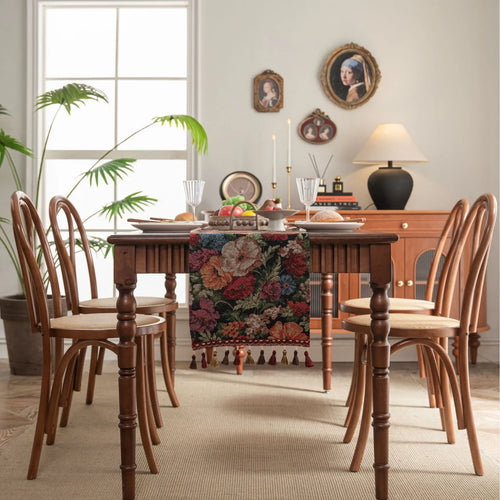 Chemin de table jacquard vert floral pompons campagne