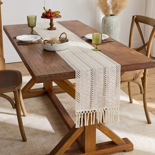 Chemin de table bohème beige tissé pompons géométriques - vue 7 sur 7