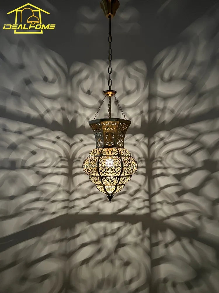 suspension rétro sculptée marocaine en style exotique - vue 2 sur 5