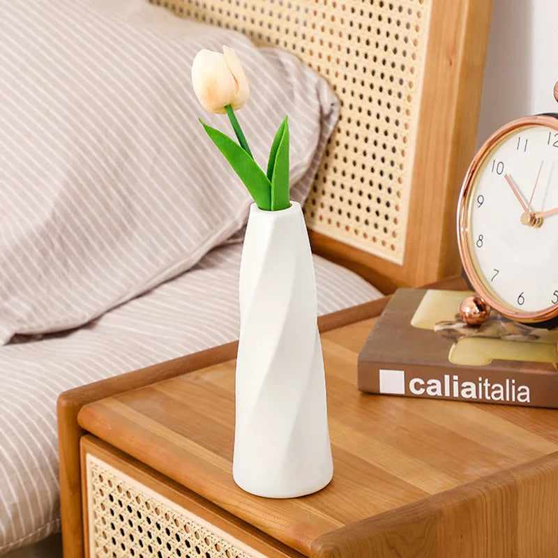 vase léger pour décoration arrangement floral et fleurs séchées - vue 4 sur 9